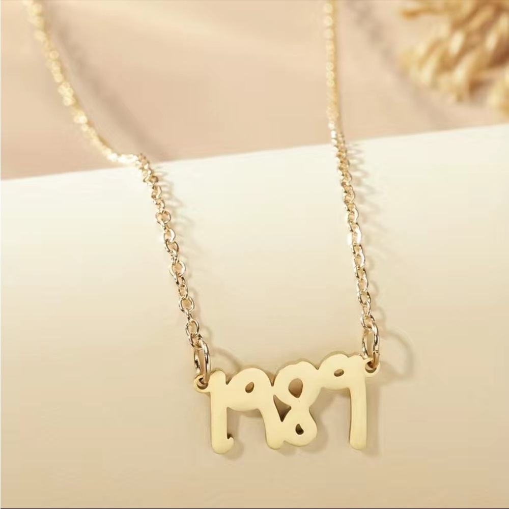 Taylor Swift 1989 Era Necklace - Gold available - Brand New